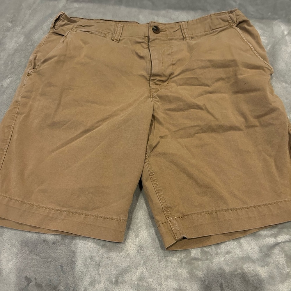 Men's Tan Shorts